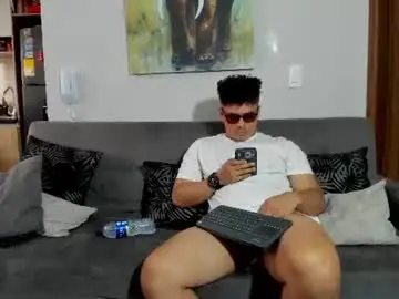 Chaturbate Live Sex of straight__friends