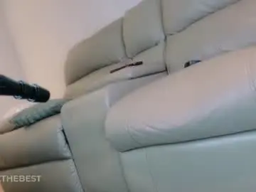 Chaturbate Live Sex Cam of ohmysweetkitty
