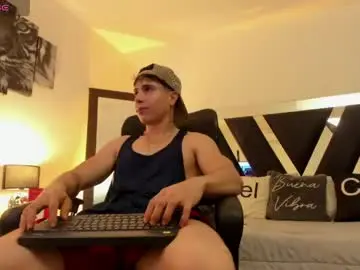 Chaturbate Adult Video Chat of axelmartinezz