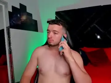 Chaturbate Live Sex Cam of loganwolfjs