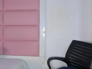 Chaturbate Best live sex cam show of amaranttaylunay
