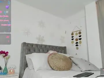 Chaturbate Live Sex Cam of islaa_bluee