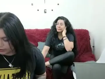 Chaturbate Live Sex Cam of greenkarla
