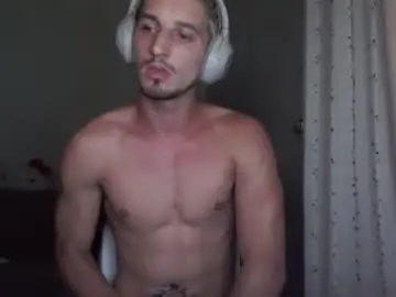 Chaturbate Live Sex Cam of elpsycongrooo