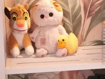 Chaturbate Free Porn Cam of zara_shine