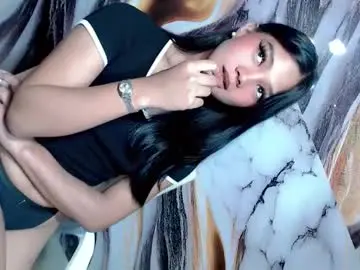 Chaturbate Live Sex Cam of urasian_latinaxxx