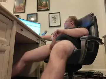 Chaturbate Free Porn Cam of boredhorndog123