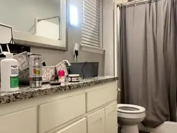 Chaturbate Watch Live Sex Cams of hottiewithabody101