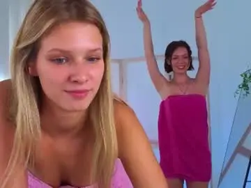 Chaturbate Live Sex Cam of katie_dierse