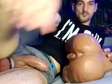 Chaturbate Best live sex cam show of bigwhitecock_liam