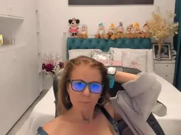 Chaturbate Adult Video Chat of prettyblackeyes