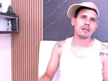 Chaturbate Live Porn of bryan_pirs