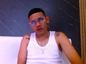Chaturbate Adult Webcams of bryan_pirs