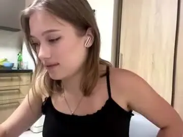 Chaturbate Watch Live Sex Cams of crissymemo