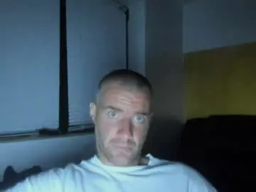 Chaturbate Live Sex Cam of alfiesolomons87