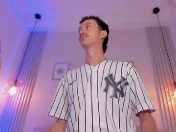 Chaturbate Free Live Porn of mateocollins_