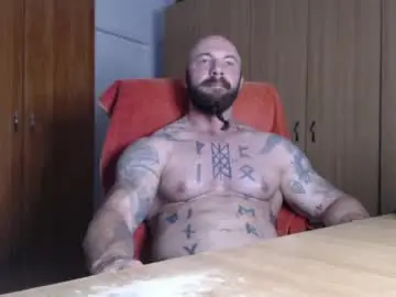Chaturbate Live Sex Cam of strongivan