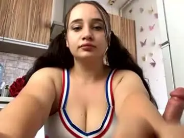 Chaturbate Live Porn of curvybombb