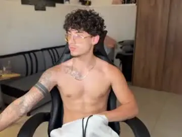 Chaturbate Watch Live Sex Cams of kisan_smith