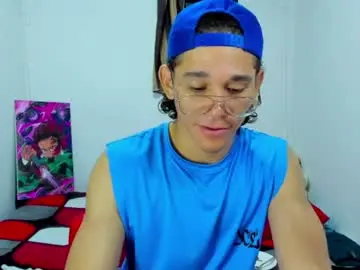 Chaturbate Private Sex Chat of tom_blue10