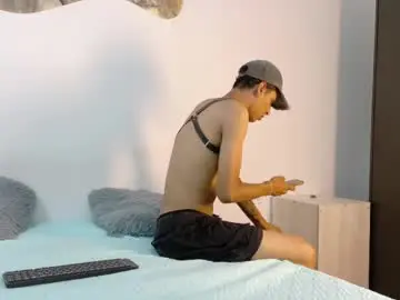 Chaturbate Adult Webcams of cameronsilverman