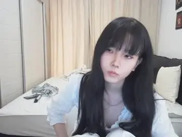 Chaturbate Live Sex of bhwuyulian