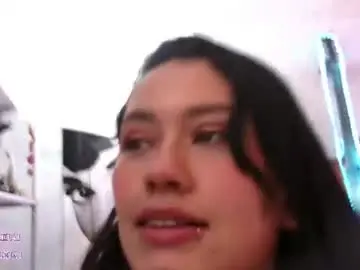 Chaturbate Best live sex cam show of lauraruiz1
