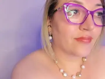 Chaturbate Live Sex of naty__mature_