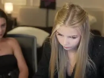 Chaturbate Sex Cam of bright_diamonds_054