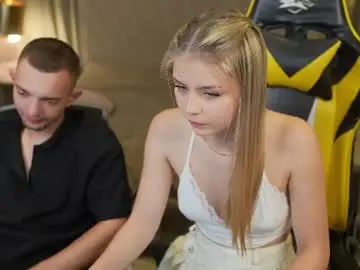 Chaturbate Free Porn Cam of bright_diamonds_054