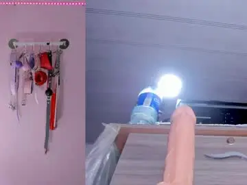 Chaturbate Adult Webcams of emily_foxxxi