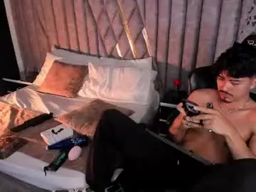 Chaturbate Live Sex Cam of nicolaikarav