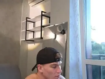 Chaturbate Best live sex cam show of elliot_muscle04