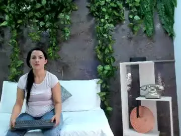 Chaturbate Free Live Porn of emiily_smile