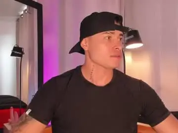 Chaturbate Free Live Porn of connorsmith_26