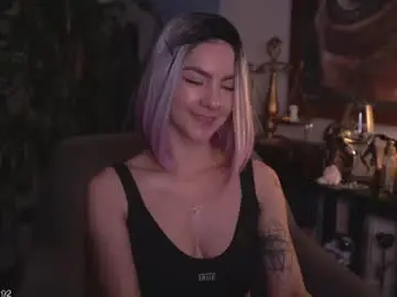 Chaturbate Free Live Porn of hollylinder_