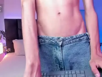 Chaturbate Live Sex of phillicious_