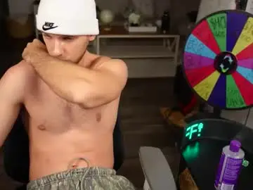 Chaturbate Sex Chat of troy_greenxo
