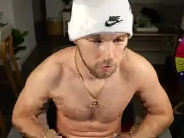 Chaturbate Best live sex cam show of troy_greenxo