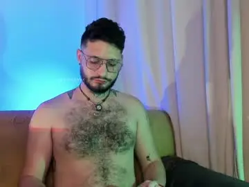 Chaturbate Watch Live Sex Cams of axel_giracr