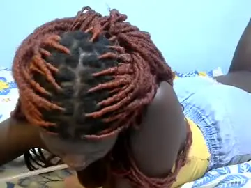 Chaturbate Live Sex Cam of ebonybloom01