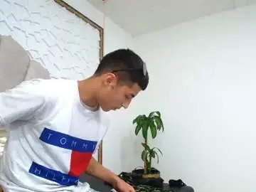 Chaturbate Live Sex of mr_porn_9