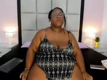 Chaturbate Free Porn Cam of treisyvixen