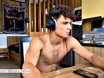 Chaturbate Watch Live Sex Cams of atreyon
