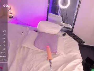 Chaturbate Watch Live Sex Cams of karimee15