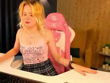 Chaturbate Adult Webcam of kiki_peach