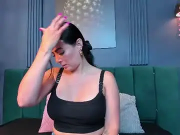 Chaturbate Live Sex Cam of scarlet_edwars