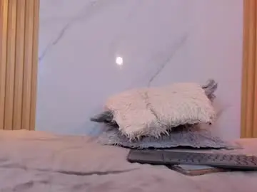 Chaturbate Live Sex Cam of valentinaliux_