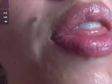 Chaturbate Free Live Porn of bri_von_dhara_