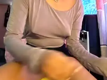 Chaturbate Live Sex of petite_loverr